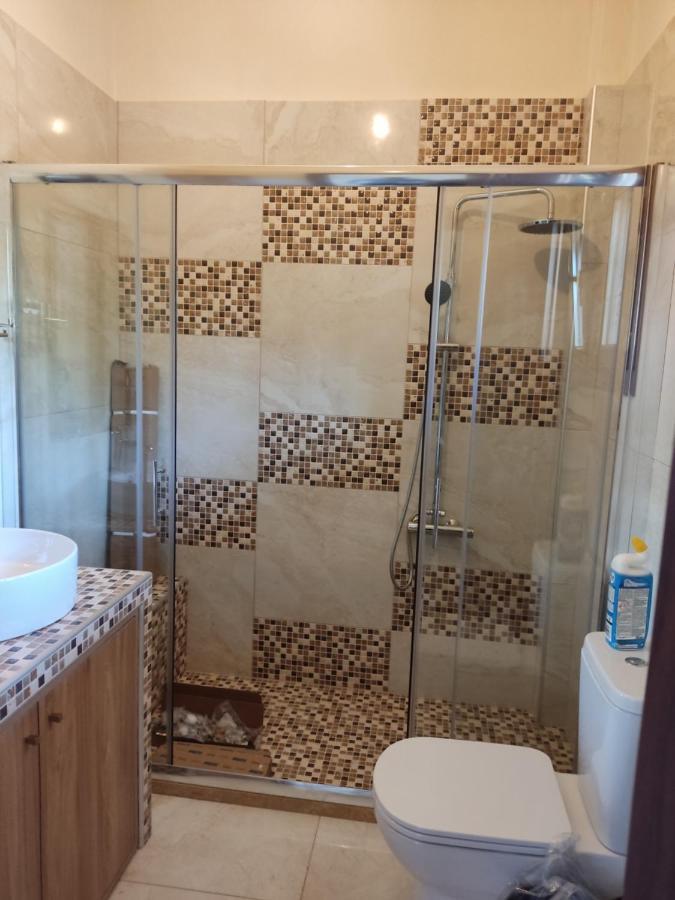 Renovated Apartment 300M From The Sea إيريسوس المظهر الخارجي الصورة