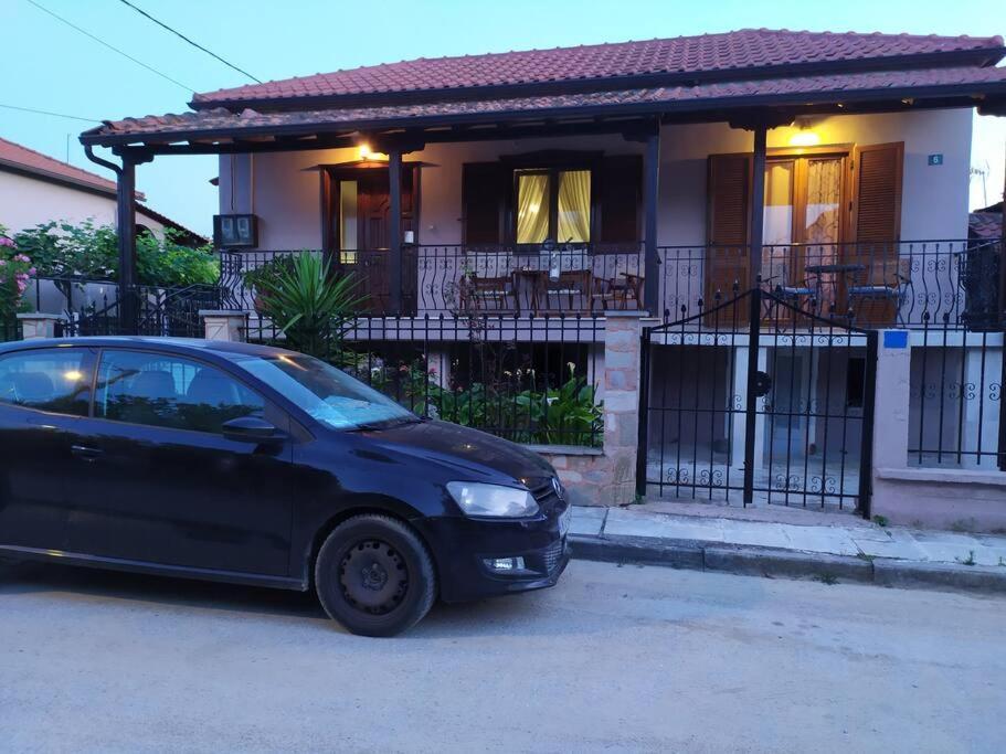 Renovated Apartment 300M From The Sea إيريسوس المظهر الخارجي الصورة